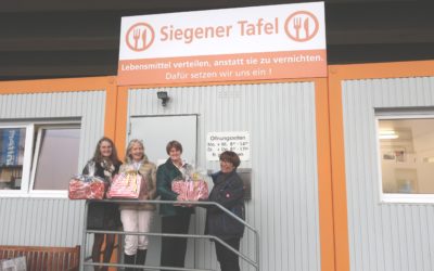 Auftakt für die Weihnachtspäckchenaktion der Siegener Tafel